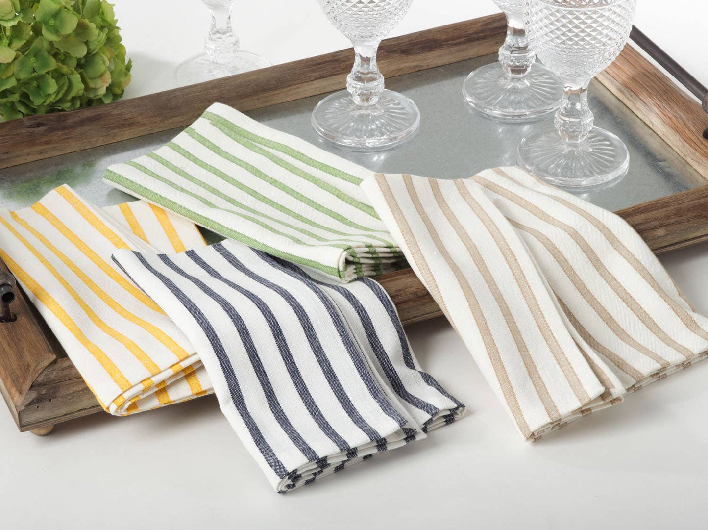 Striped Design Napkin - Sold per 4 Pieces - Priced per Piece